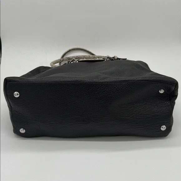 MICHAEL KORS X-LARGE BLACK HAMILTON WEEKENDER TRAVEL BAG - Picture 3 of 11